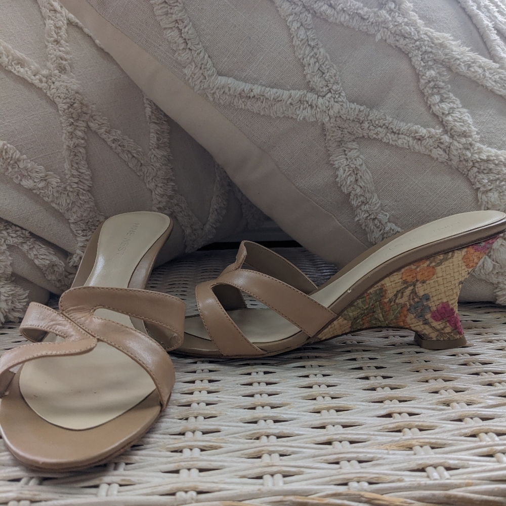 Nine West Wedge Sandal 6.5